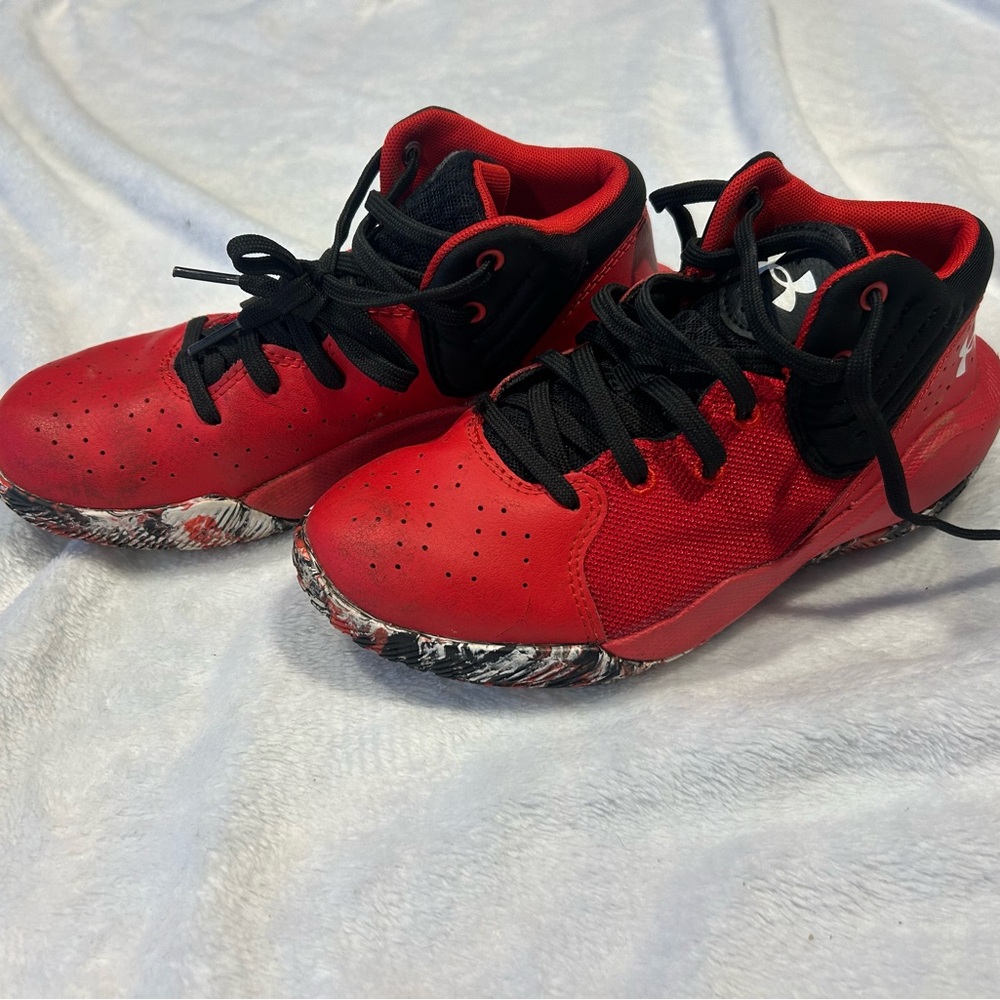 Under Armour Jet '21 Basketball Shoes - Picture 2 of 3